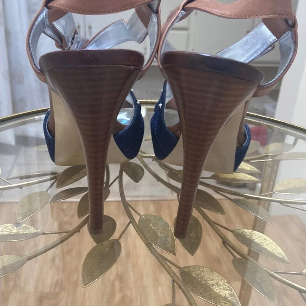 Guess Women's Brown and Blue Sandals - Picture 3 of 4